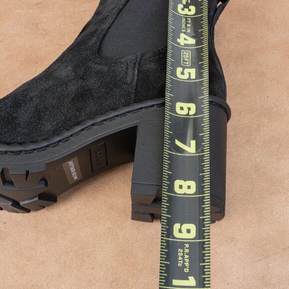 Vince Women Henderson Waterproof Chelsea Black Suede Boots sz 6US EUR 36 - Picture 6 of 8